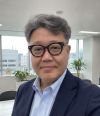 岡田 良太郎氏
